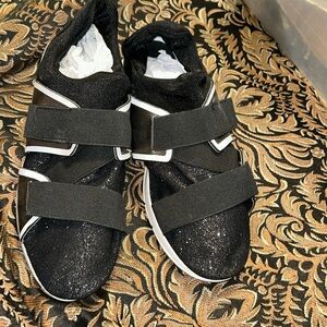 New guess strap sneakers